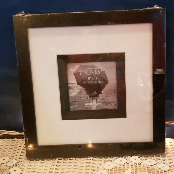 2 picture frames - Picture 4 of 7